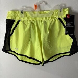 NWT Under Armour heat gear running short size small